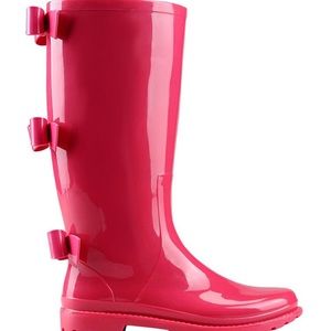 Hot pink Valentino rain boots